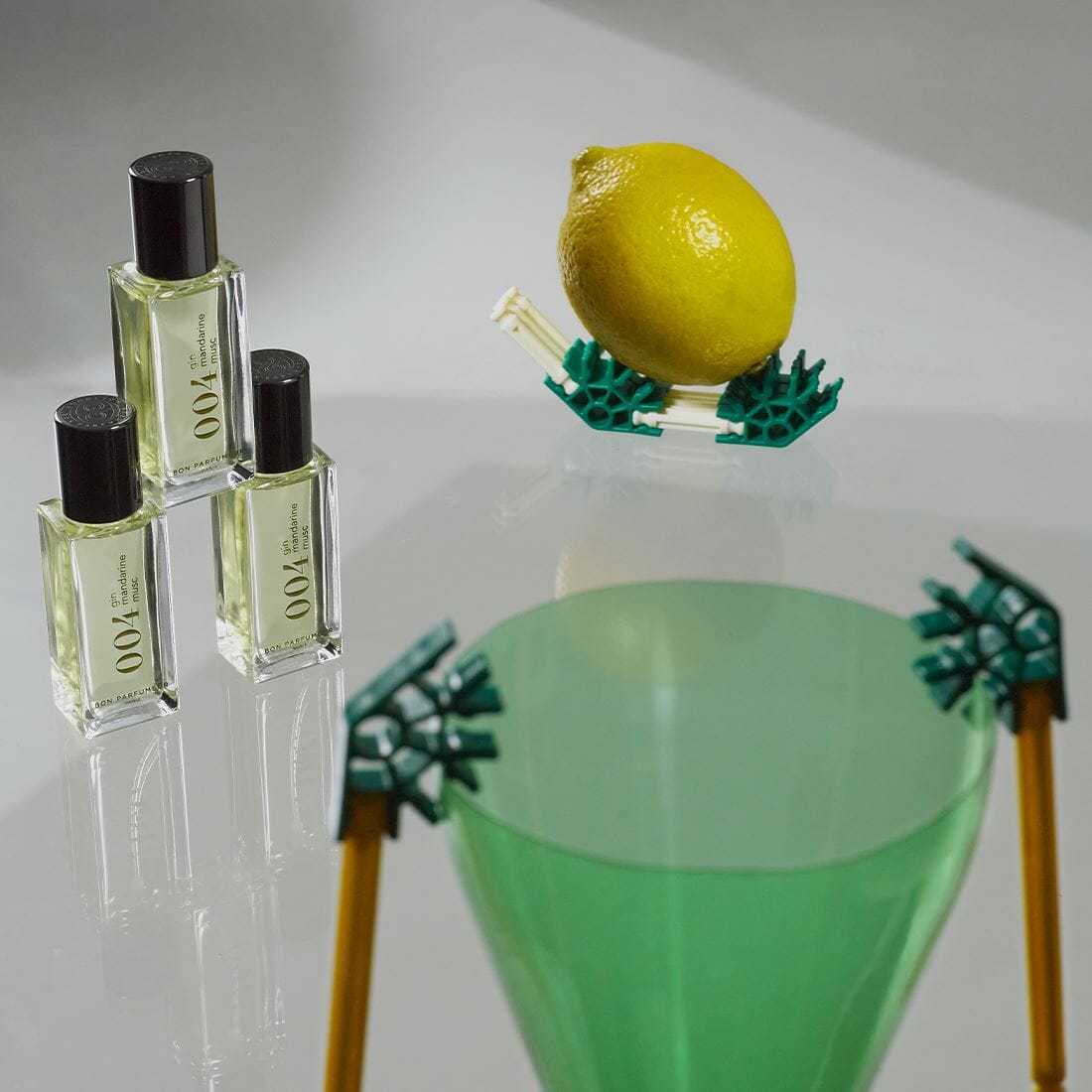 Eau de parfum 004 en format de voyage au gin, à la mandarine et au musc Eau de parfum Bon Parfumeur France 